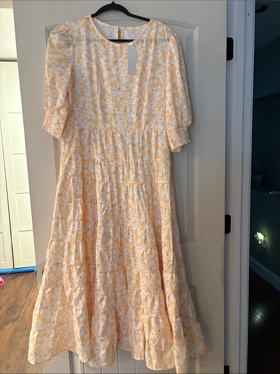 Petallush Dresses & Skirts - Petallush Yellow Floral Maxi Dress